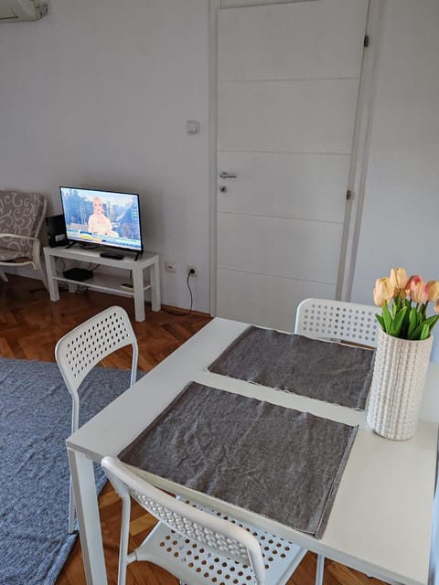 Apartman Hugo Apartment in Novi Sad