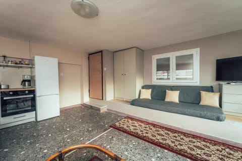 Eptalofos Studio loft Apartment in Thessaloniki