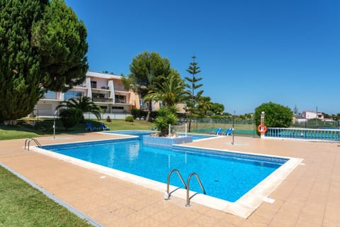Pool view, Swimming pool, Swimming pool, sunbed