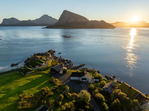 Day, Natural landscape, Summer, Fishing, Hiking, Mountain view, Sea view, Sunrise