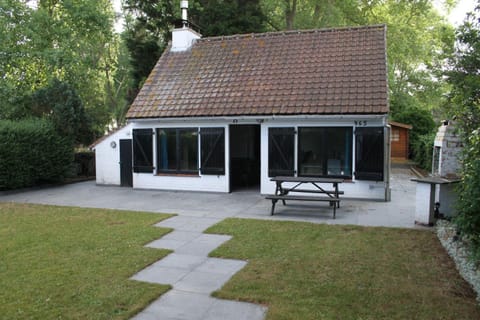 Day, Garden