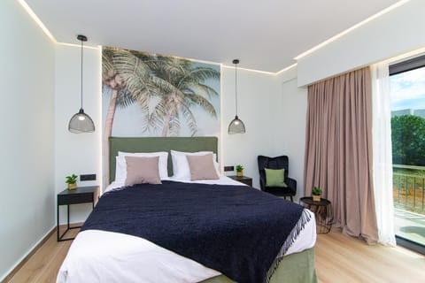Palm Luxury Suite Apartment in Stalida