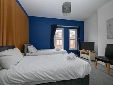 4BR House Popular Ravenhill Road House in Belfast