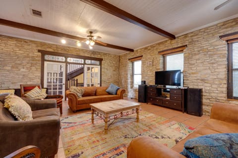 10-Acre San Marcos Vacation Rental about 6 Mi to TSU! House in San Marcos