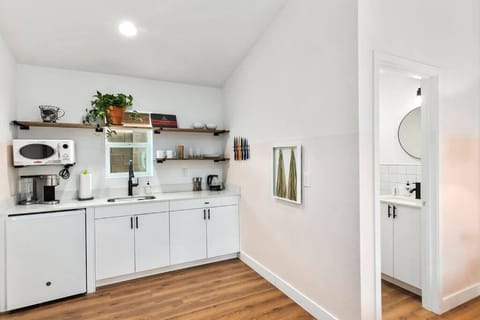 Studio Unit.hōʻoluʻolu Apartment in Gilbert