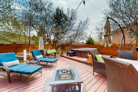 Crown Mountain Retreat House in Basalt