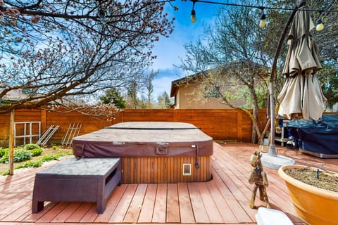 Crown Mountain Retreat House in Basalt