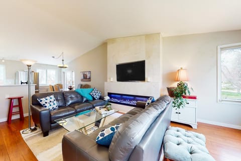 Crown Mountain Retreat House in Basalt