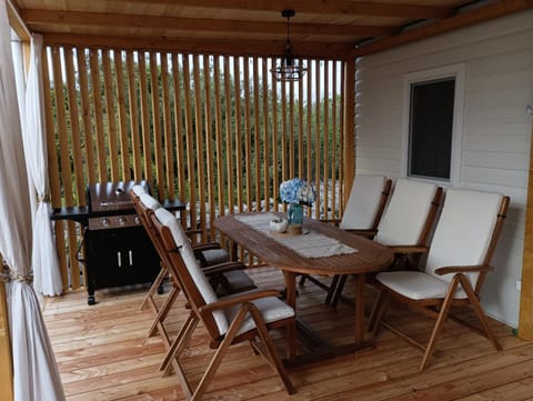 BBQ facilities, Balcony/Terrace, Dining area