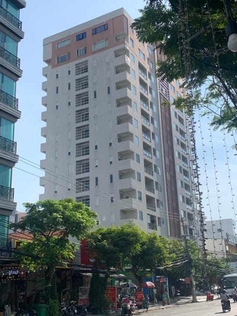 Property building, Day, City view, Street view