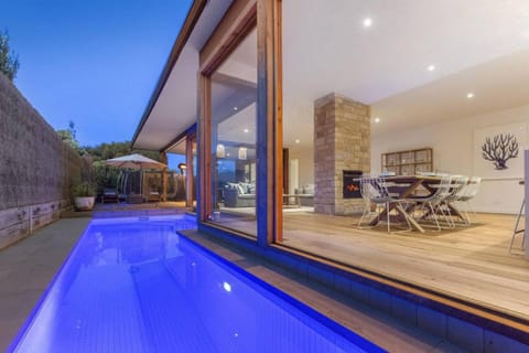 Swimming pool, Swimming pool