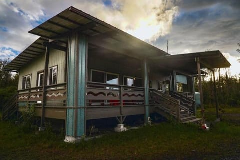 Volcano Home as seen on the Discovery Channel Villa in Fern Forest