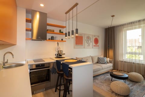 Dining area, kitchen
