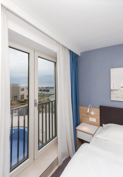 Bed, Natural landscape, View (from property/room), Photo of the whole room, Bedroom