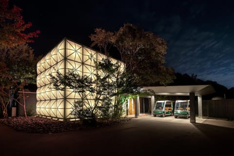Property building, Night