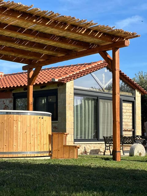 Property building, Natural landscape, Hot Tub