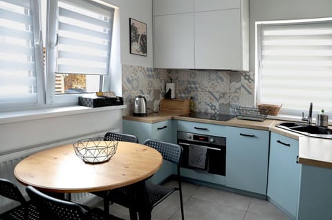 Kitchen or kitchenette, dishwasher, stove, kitchen, kitchen