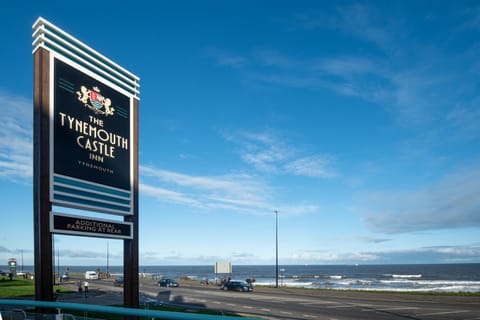 Day, Property logo or sign, Neighbourhood, Natural landscape, View (from property/room), Logo/Certificate/Sign, Sea view, Street view
