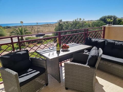 Balcony/Terrace, Balcony/Terrace