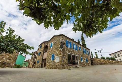 Property building, Day