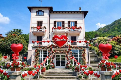 Villa Oleandra - Como Lake Villa in Canton of Ticino