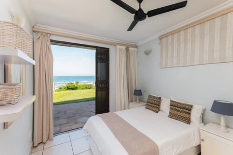 Bed, Bedroom, Sea view