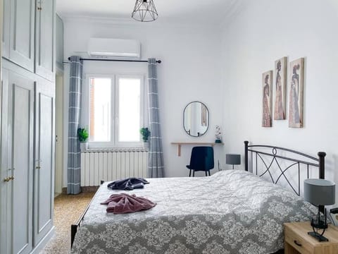 Castlevania- Traditional house in the Castle Apartment in Naxos