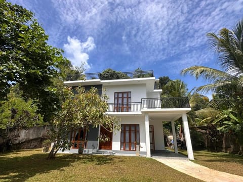 Property building, Garden, Garden view