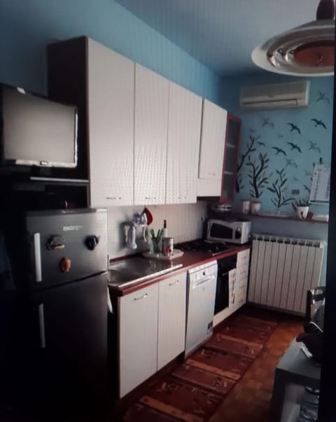 Bilocale in palazzo quinto piano con ascensore Apartment in Liguria