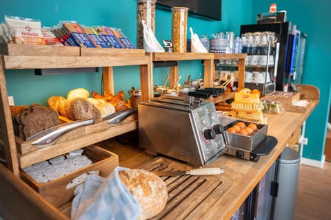 Breakfast, Continental breakfast, Buffet breakfast