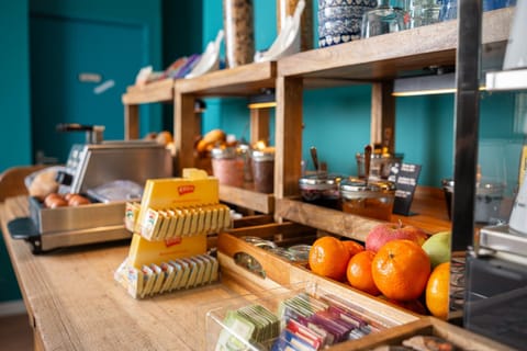 Breakfast, Continental breakfast, Buffet breakfast