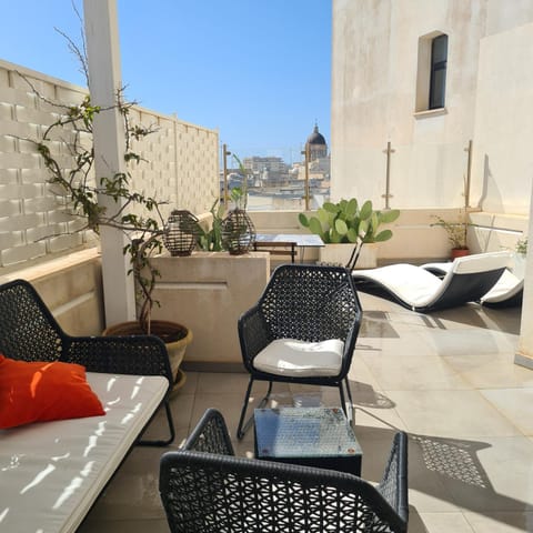 View (from property/room), Balcony/Terrace