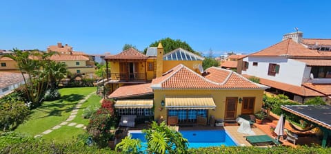 Property building, Garden, Garden view, Pool view