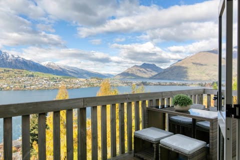 Patio, Lake view, Mountain view