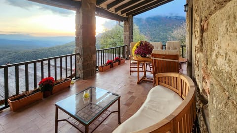 Balcony/Terrace, Balcony/Terrace, Garden view, Garden view, Mountain view, Mountain view