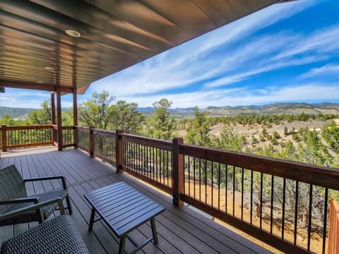 Balcony/Terrace, Mountain view