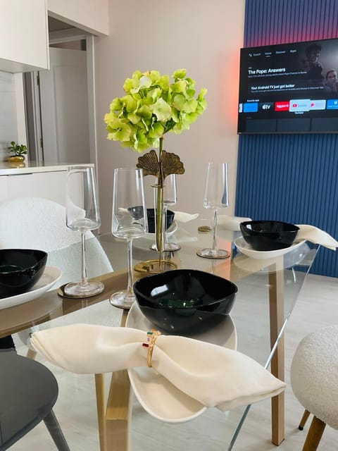 TV and multimedia, Living room, Dining area