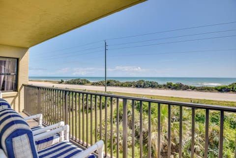 Ormond Beach Ocean-View Condo with Private Balcony! Apartment in Ormond By The Sea