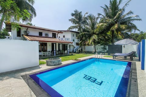 Swimming pool, Swimming pool