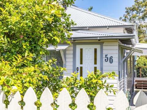 Property building, Garden, Street view