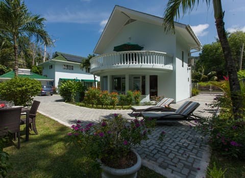 Garden, Balcony/Terrace, Garden view, sunbed