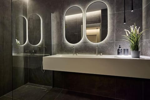 Athens Metropolitan Grand Residence Apartment in Plaka