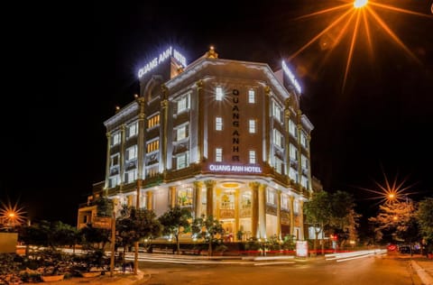 Property building, Restaurant/places to eat
