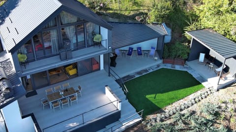 Property building, Patio, Garden