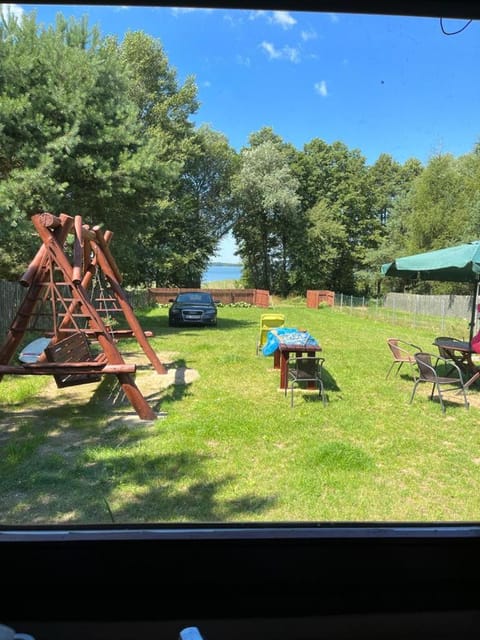 Communal lounge/ TV room, Day, Natural landscape, Children play ground, Garden, Garden view, sunbed