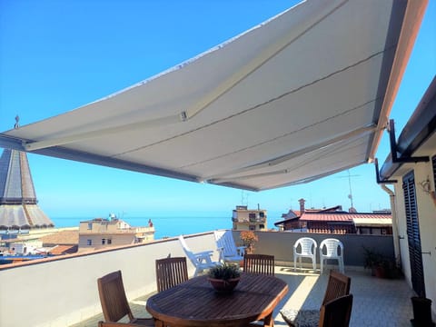 Day, Natural landscape, View (from property/room), Balcony/Terrace, Balcony/Terrace, Sea view