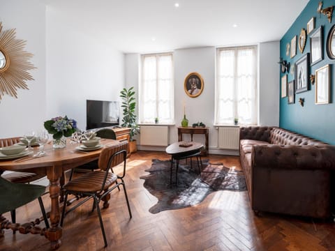 Bohemian Bakoua & Chesterfield Cottage, hyper-centre Apartment in Metz