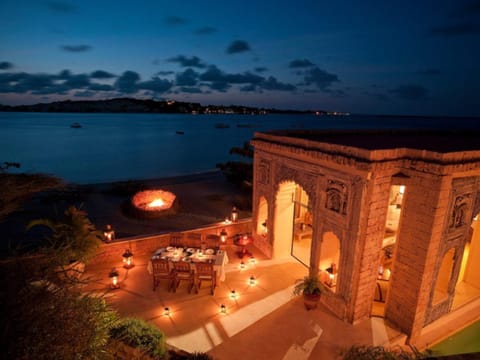 Property building, Facade/entrance, Bird's eye view, Beach