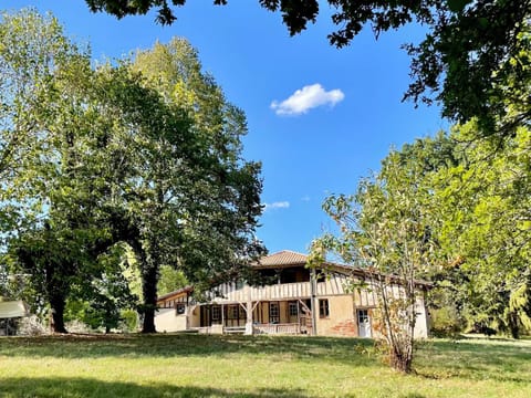 Property building, Natural landscape, Garden, Garden view
