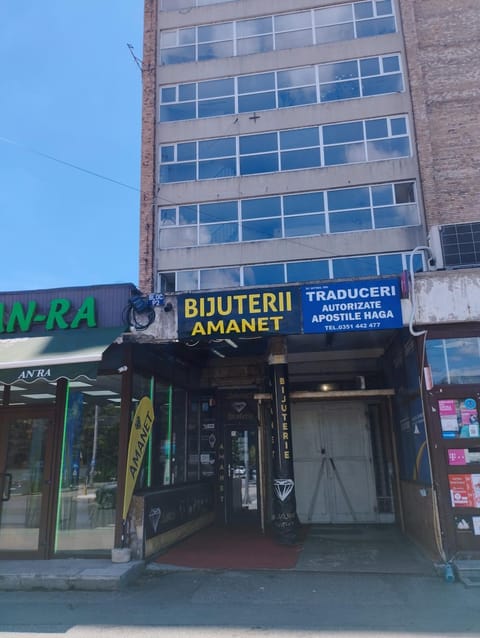 Garsoniera P2 Apartment in Craiova